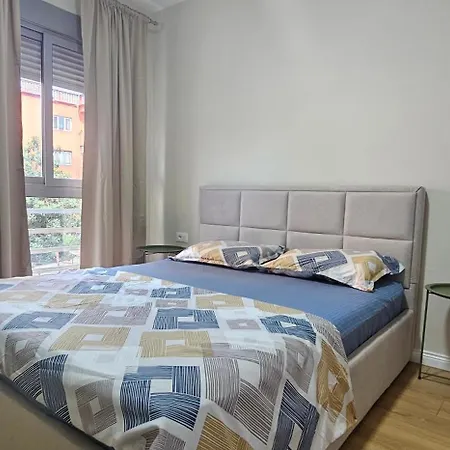 Comfort Apartamento Tirana